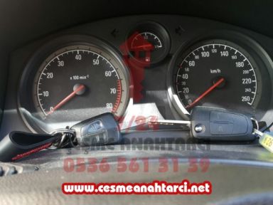 Çeşme Opel Astra H Kumandalı Oto Anahtar Yapımı